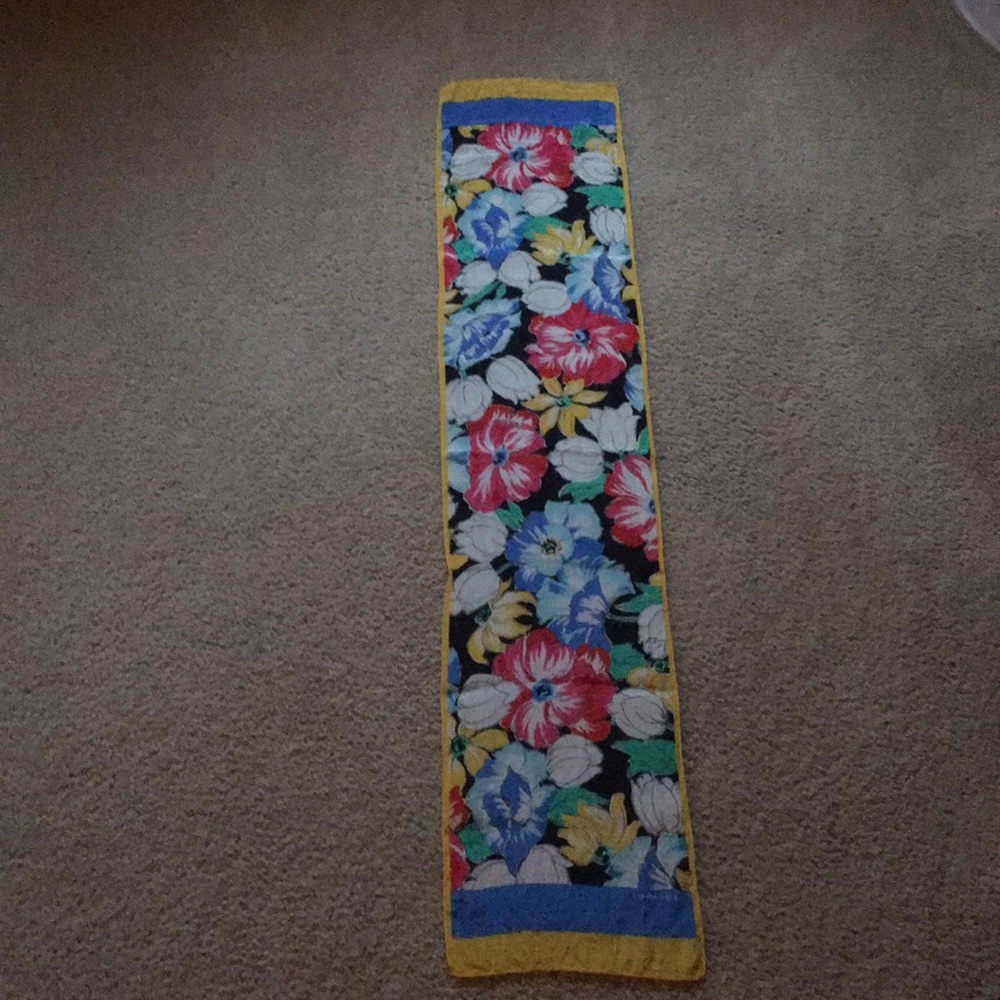 Elaine Gold Scarf